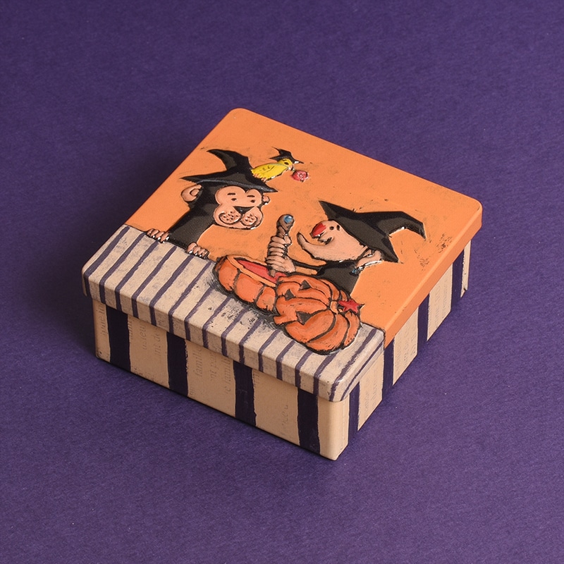 サルくんの旅缶まじょさん - お菓子のミカタ