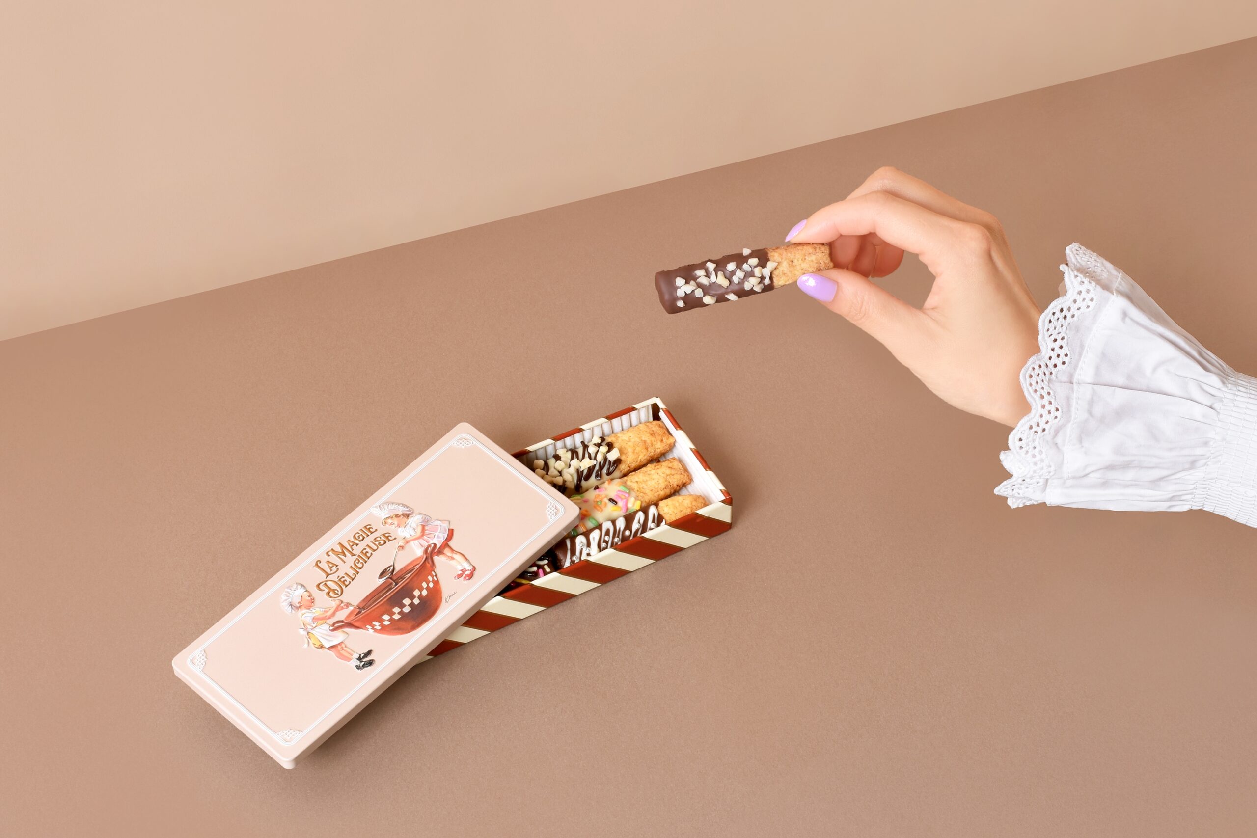 お菓子のミカタ ツインズ缶
